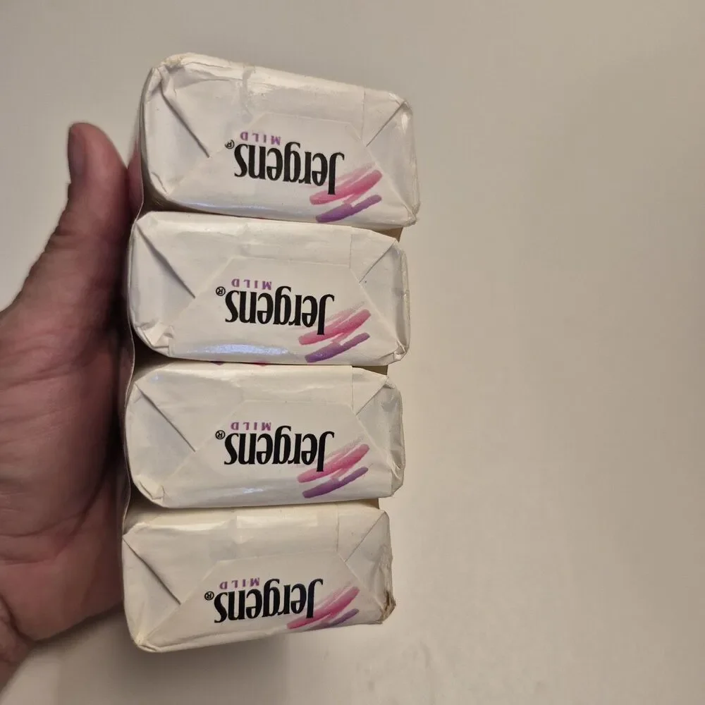 Vintage 4X Jergens Mild Bath Bar Soap Facial  Size NOS 3.5 oz 90s TV Prop Movie
